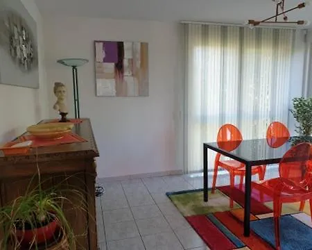 Foch A Apartment *